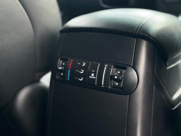 Kia Mohave I с пробегом 2011 года, цена 1 740 000 рублей, 451708 км, внедорожник, Автокод Объявления