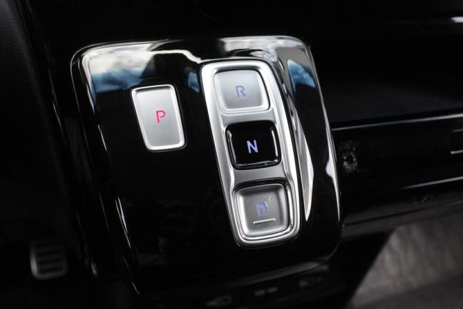 Hyundai Staria I с пробегом 2021 года, цена 3 890 000 рублей, 139143 км, минивэн, Автокод Объявления