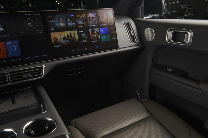Новый Li Auto (Lixiang) L9 I Рестайлинг 2025 года, цена 12 049 000 рублей, внедорожник, Автокод Объявления