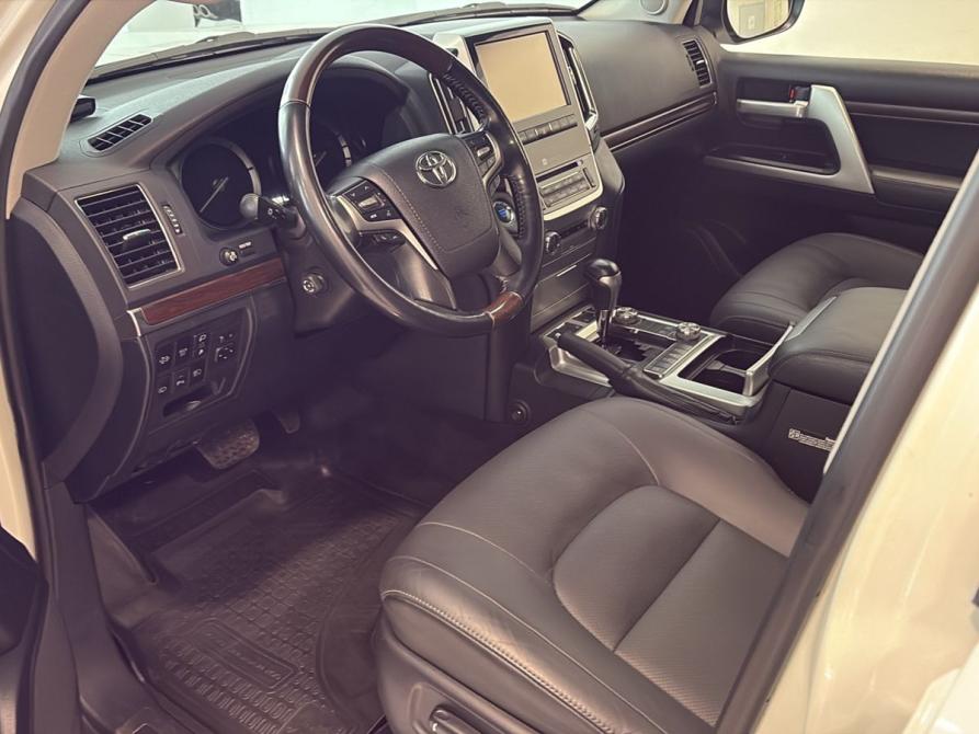 Toyota Land Cruiser 200 Series Рестайлинг 2 Омск  - изображение 8