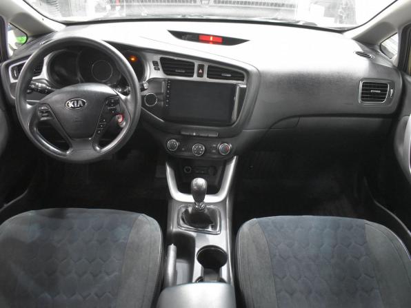 Kia Ceed II с пробегом 2014 года, цена 880 000 рублей, 100676 км, хэтчбек, Автокод Объявления