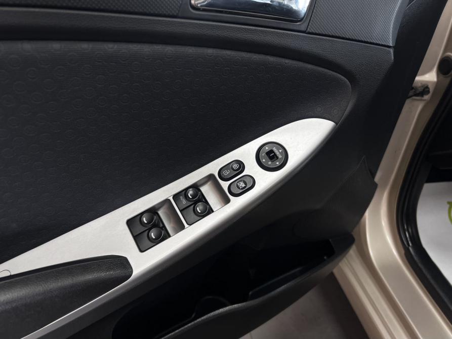 Hyundai Solaris I Рестайлинг Тверь  - изображение 16