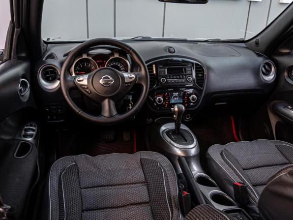 Nissan Juke I с пробегом 2012 года, цена 1 060 000 рублей, 124171 км, внедорожник, Автокод Объявления
