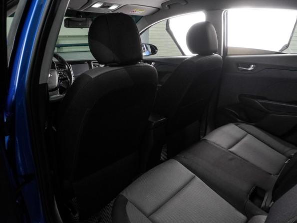 Hyundai Solaris II с пробегом 2017 года, цена 1 349 000 рублей, 162722 км, седан, Автокод Объявления