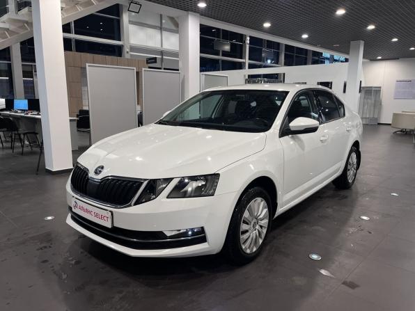Skoda Octavia III (A7) Рестайлинг с пробегом 2019 года, цена 1 610 000 рублей, 111019 км, лифтбек, Автокод Объявления