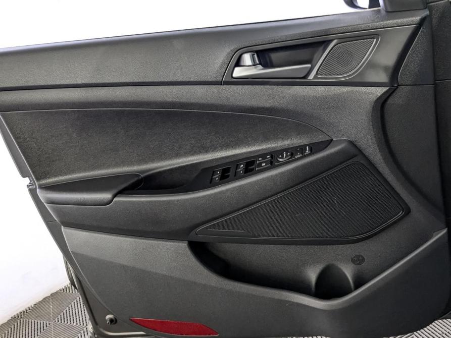 Hyundai Tucson III Москва  - изображение 19