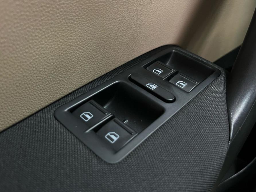Volkswagen Polo V Рестайлинг Уфа  - изображение 12