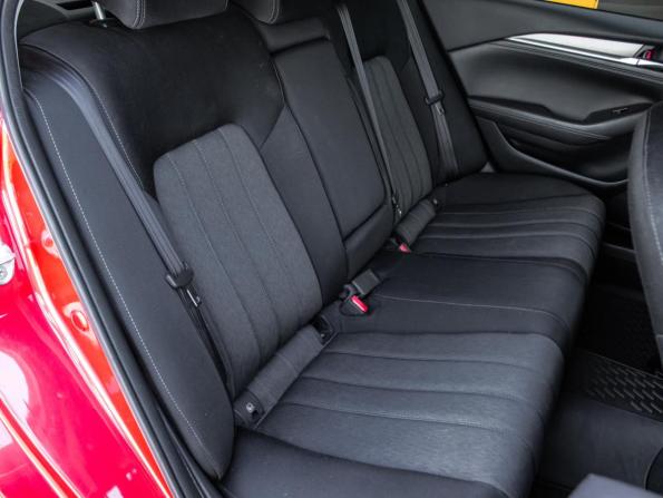 Mazda 6 III (GJ) Рестайлинг 2 с пробегом 2021 года, цена 2 175 000 рублей, 92700 км, седан, Автокод Объявления