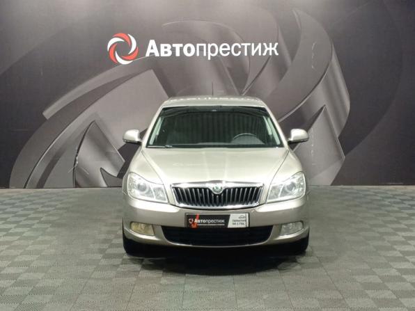 Skoda Octavia II (A5) Рестайлинг с пробегом 2012 года, цена 900 000 рублей, 234878 км, лифтбек, Автокод Объявления