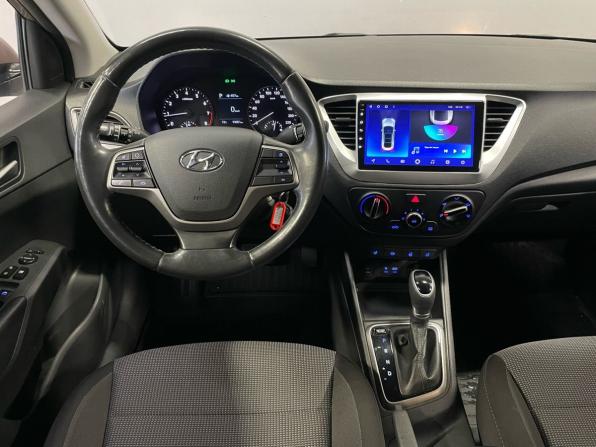Hyundai Solaris II с пробегом 2019 года, цена 1 490 000 рублей, 93047 км, седан, Автокод Объявления