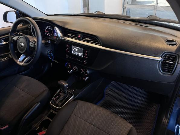 Kia Rio IV Рестайлинг с пробегом 2021 года, цена 1 379 000 рублей, 98000 км, седан, Автокод Объявления