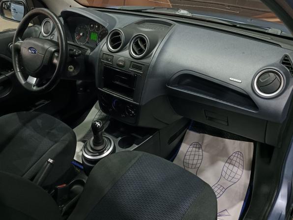 Ford Fiesta Mk5 с пробегом 2007 года, цена 395 000 рублей, 188000 км, хэтчбек, Автокод Объявления