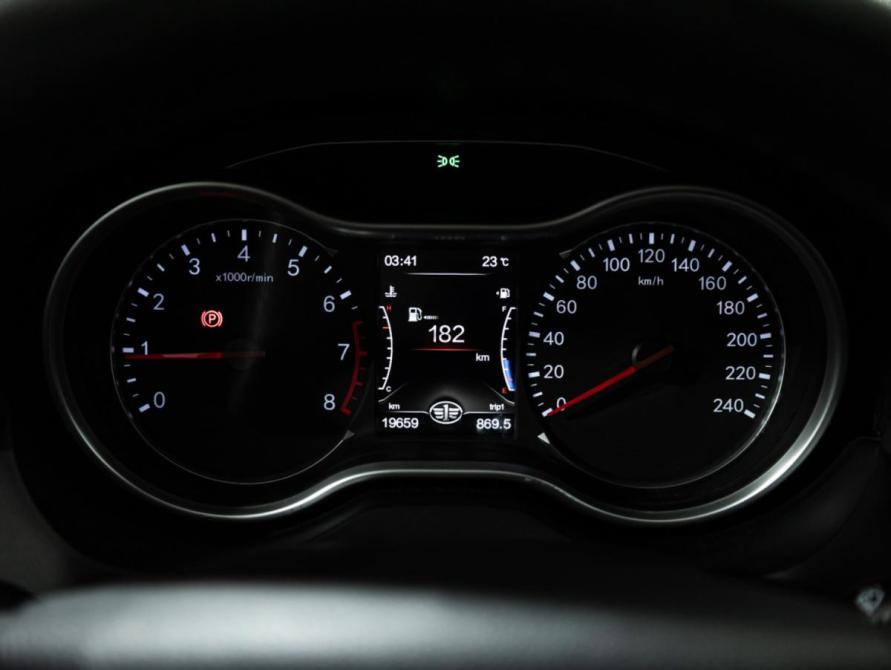 FAW Besturn X80 I Рестайлинг Санкт-Петербург  - изображение 13