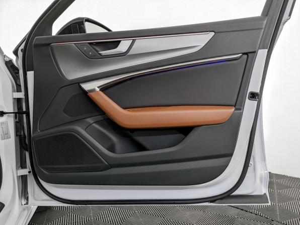 Audi A6 V (C8) с пробегом 2021 года, цена 4 120 000 рублей, 59943 км, седан, Автокод Объявления