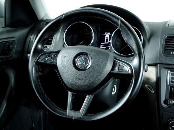 Skoda Yeti I Рестайлинг с пробегом 2015 года, цена 1 098 000 рублей, 214122 км, внедорожник, Автокод Объявления