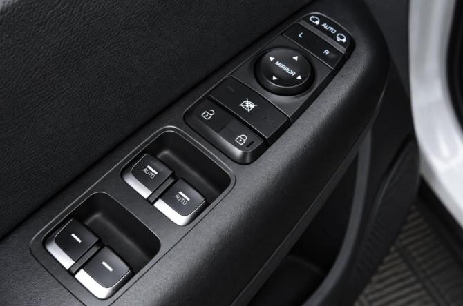 Kia Sportage IV Рестайлинг с пробегом 2019 года, цена 2 279 000 рублей, 76000 км, внедорожник, Автокод Объявления