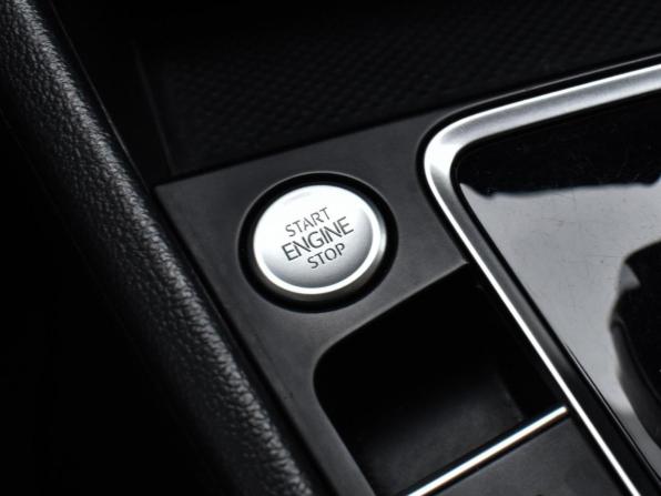 Volkswagen Jetta VII с пробегом 2020 года, цена 2 120 000 рублей, 88389 км, седан, Автокод Объявления