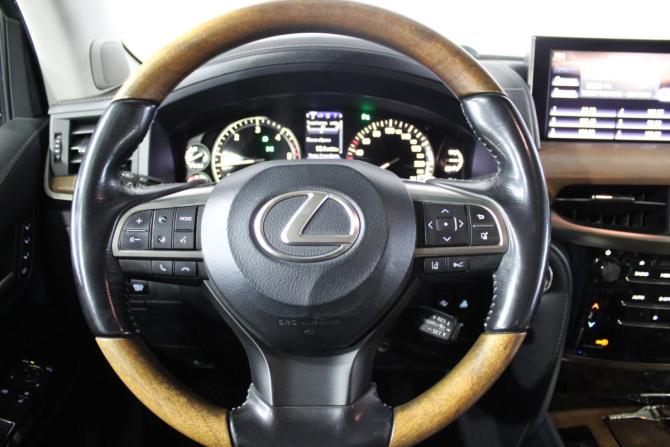 Lexus LX III Рестайлинг 2 с пробегом 2016 года, цена 6 499 000 рублей, 121007 км, внедорожник, Автокод Объявления