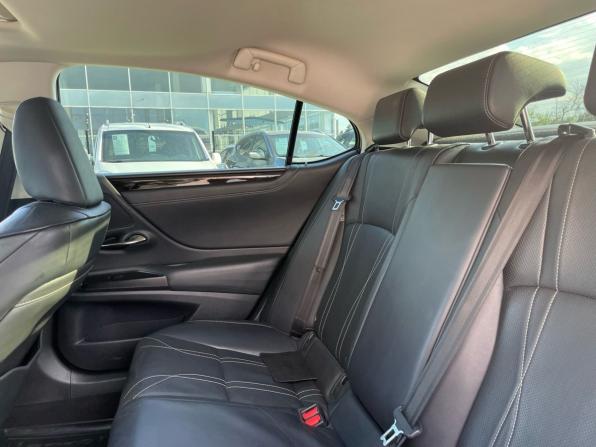 Lexus ES VII с пробегом 2019 года, цена 3 997 000 рублей, 87260 км, седан, Автокод Объявления