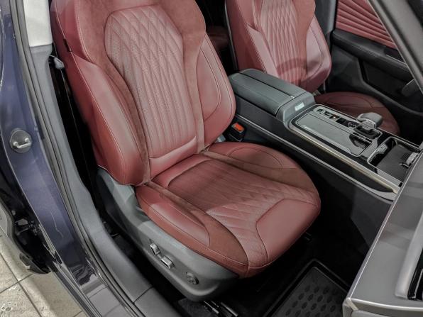 Hongqi HS5 I Рестайлинг с пробегом 2023 года, цена 3 090 000 рублей, 27323 км, внедорожник, Автокод Объявления