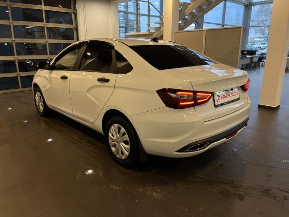 Lada (ВАЗ) Vesta I Рестайлинг (NG) с пробегом 2023 года, цена 1 265 000 рублей, 45459 км, седан, Автокод Объявления