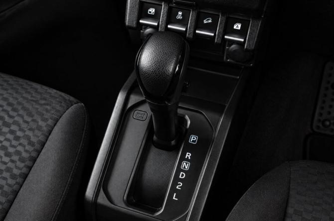 Suzuki Jimny IV с пробегом 2020 года, цена 1 679 000 рублей, 83000 км, внедорожник, Автокод Объявления