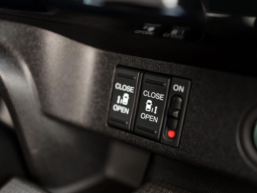 Honda Stepwgn V Рестайлинг Ижевск  - изображение 16