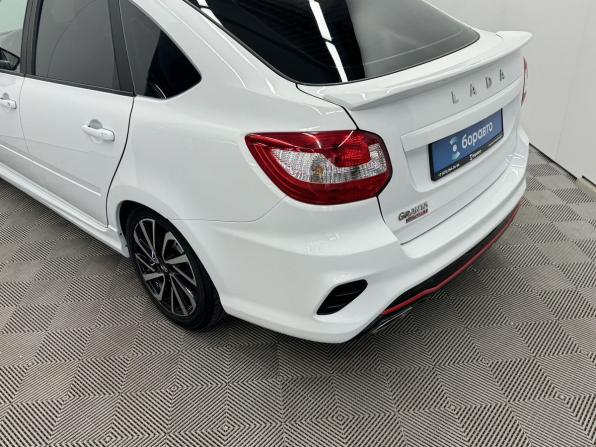 Lada (ВАЗ) Granta I Рестайлинг с пробегом 2024 года, цена 1 195 000 рублей, 24160 км, лифтбек, Автокод Объявления