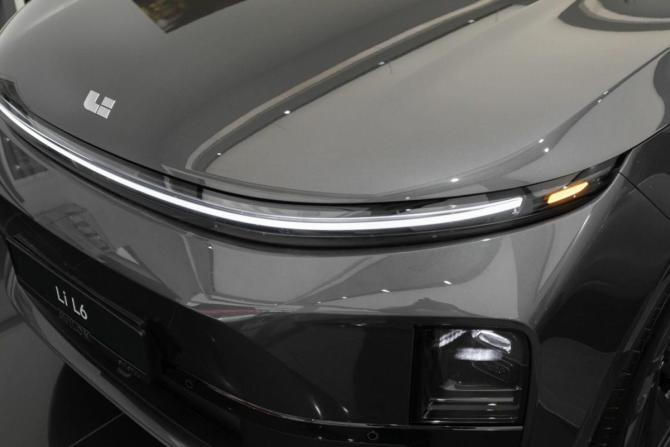 Новый Li Auto (Lixiang) L6 2025 года, цена 8 990 000 рублей, внедорожник, Автокод Объявления