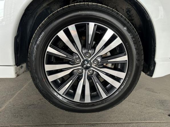 Mitsubishi Outlander III Рестайлинг 3 с пробегом 2022 года, цена 2 570 000 рублей, 32923 км, внедорожник, Автокод Объявления