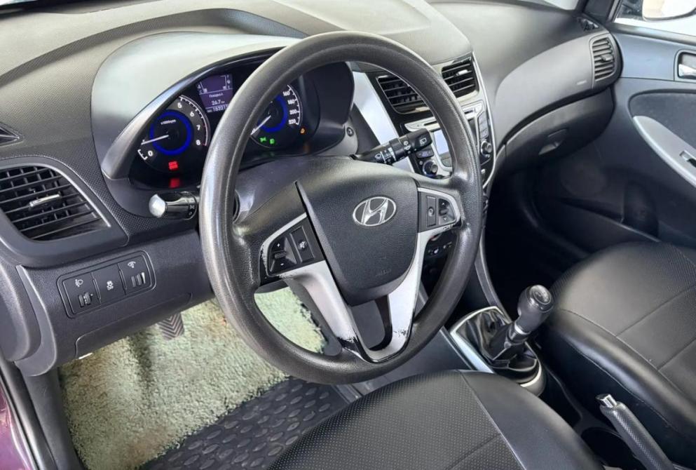 Hyundai Solaris I Киров  - изображение 16