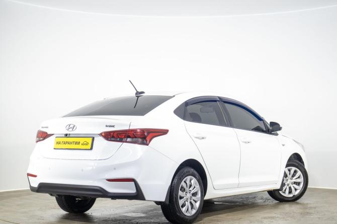 Hyundai Solaris II с пробегом 2018 года, цена 1 339 000 рублей, 109200 км, седан, Автокод Объявления