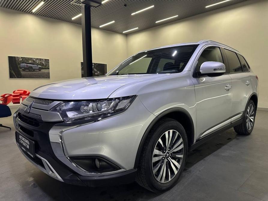 Mitsubishi Outlander III Рестайлинг 3 Новосибирск  - изображение 1