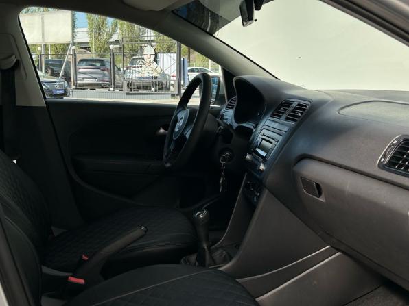 Volkswagen Polo V с пробегом 2011 года, цена 682 000 рублей, 218316 км, седан, Автокод Объявления