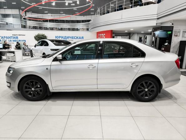 Skoda Rapid I с пробегом 2016 года, цена 950 000 рублей, 285000 км, лифтбек, Автокод Объявления