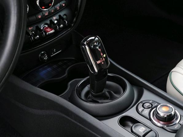 Mini Clubman II Рестайлинг с пробегом 2019 года, цена 2 000 000 рублей, 142185 км, универсал, Автокод Объявления