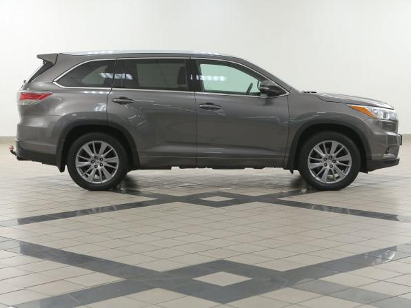 Toyota Highlander III (XU50) с пробегом 2014 года, цена 2 926 000 рублей, 137000 км, внедорожник, Автокод Объявления