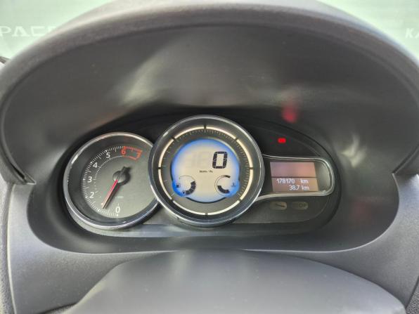 Renault Fluence I Рестайлинг с пробегом 2013 года, цена 695 000 рублей, 178170 км, седан, Автокод Объявления