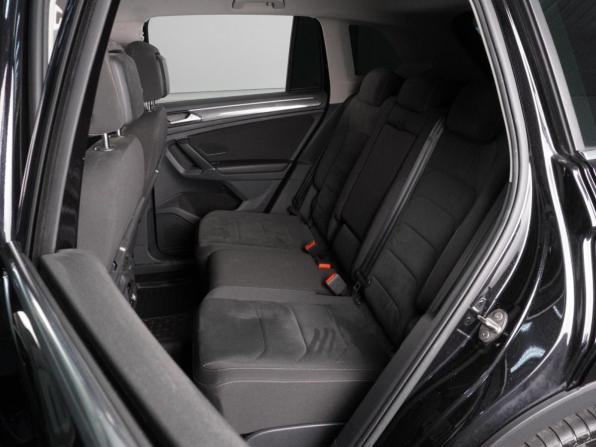 Volkswagen Tiguan II с пробегом 2018 года, цена 2 849 000 рублей, 125359 км, внедорожник, Автокод Объявления