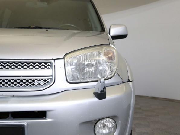 Toyota RAV4 II (XA20) Рестайлинг с пробегом 2004 года, цена 690 000 рублей, 302488 км, внедорожник, Автокод Объявления