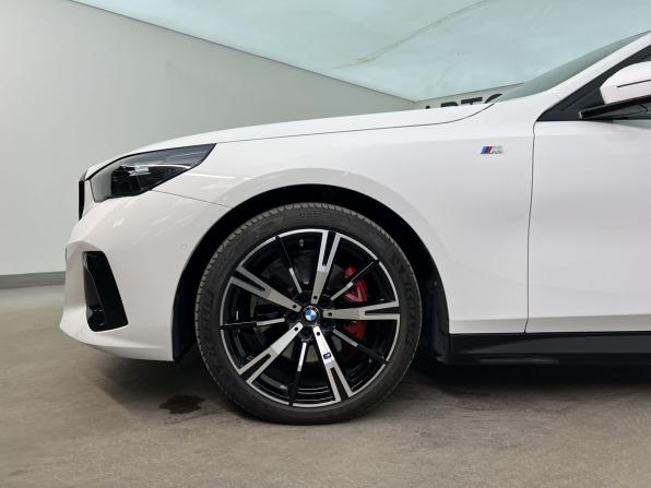 BMW 5 серии VIII (G60/G61/G68) с пробегом 2024 года, цена 8 250 000 рублей, 19463 км, седан, Автокод Объявления