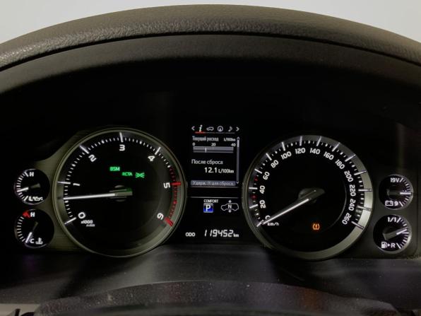 Toyota Land Cruiser 200 Series Рестайлинг 2 с пробегом 2017 года, цена 6 890 000 рублей, 119450 км, внедорожник, Автокод Объявления