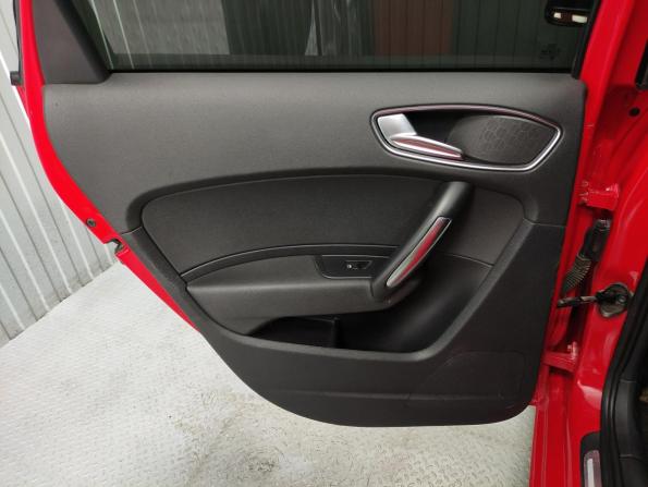 Audi A1 I (8X) с пробегом 2013 года, цена 795 000 рублей, 208582 км, хэтчбек, Автокод Объявления