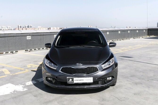 Kia Ceed II с пробегом 2015 года, цена 949 000 рублей, 274605 км, хэтчбек, Автокод Объявления