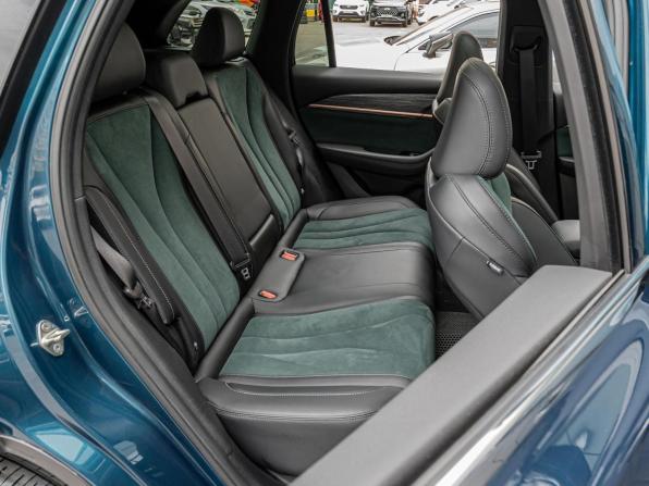 Geely Monjaro I с пробегом 2023 года, цена 3 240 000 рублей, 37178 км, внедорожник, Автокод Объявления