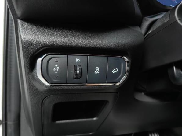 Haval Jolion I Рестайлинг с пробегом 2023 года, цена 1 977 000 рублей, 26685 км, внедорожник, Автокод Объявления
