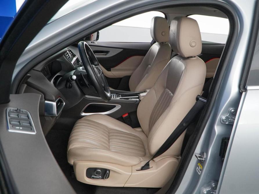 Jaguar F-Pace I Москва  - изображение 10
