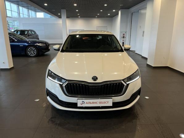 Skoda Octavia IV (A8) с пробегом 2021 года, цена 1 937 000 рублей, 129886 км, лифтбек, Автокод Объявления
