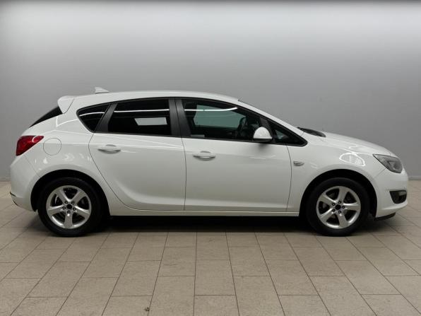 Opel Astra J Рестайлинг с пробегом 2014 года, цена 699 000 рублей, 160270 км, хэтчбек, Автокод Объявления