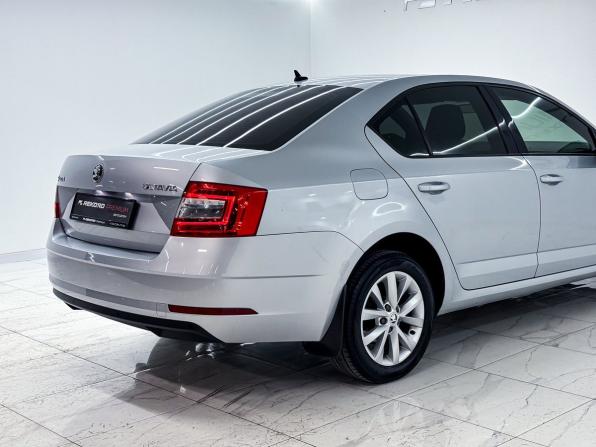 Skoda Octavia III (A7) Рестайлинг с пробегом 2018 года, цена 1 950 000 рублей, 133947 км, лифтбек, Автокод Объявления
